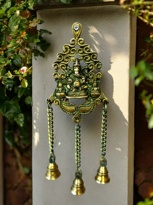 Incorporating Cultural Wall Hangings into Modern Interiors