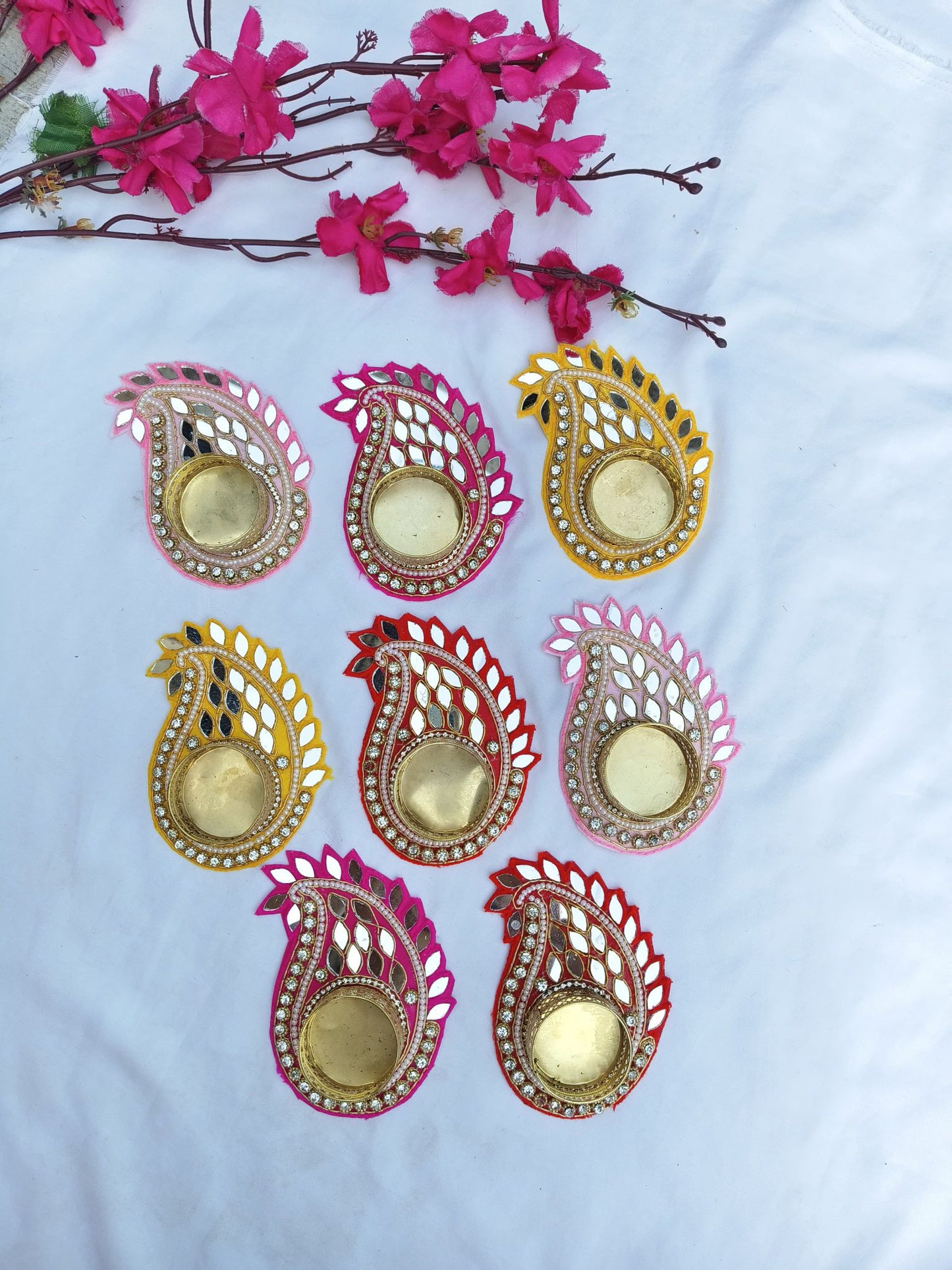 Koyari Shaped T-Light Holder with Mirrorwork - Set of 3