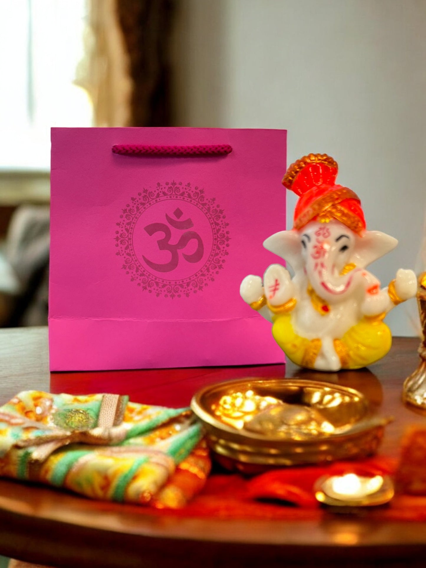 OM Paper Gift Bag, Set of 10