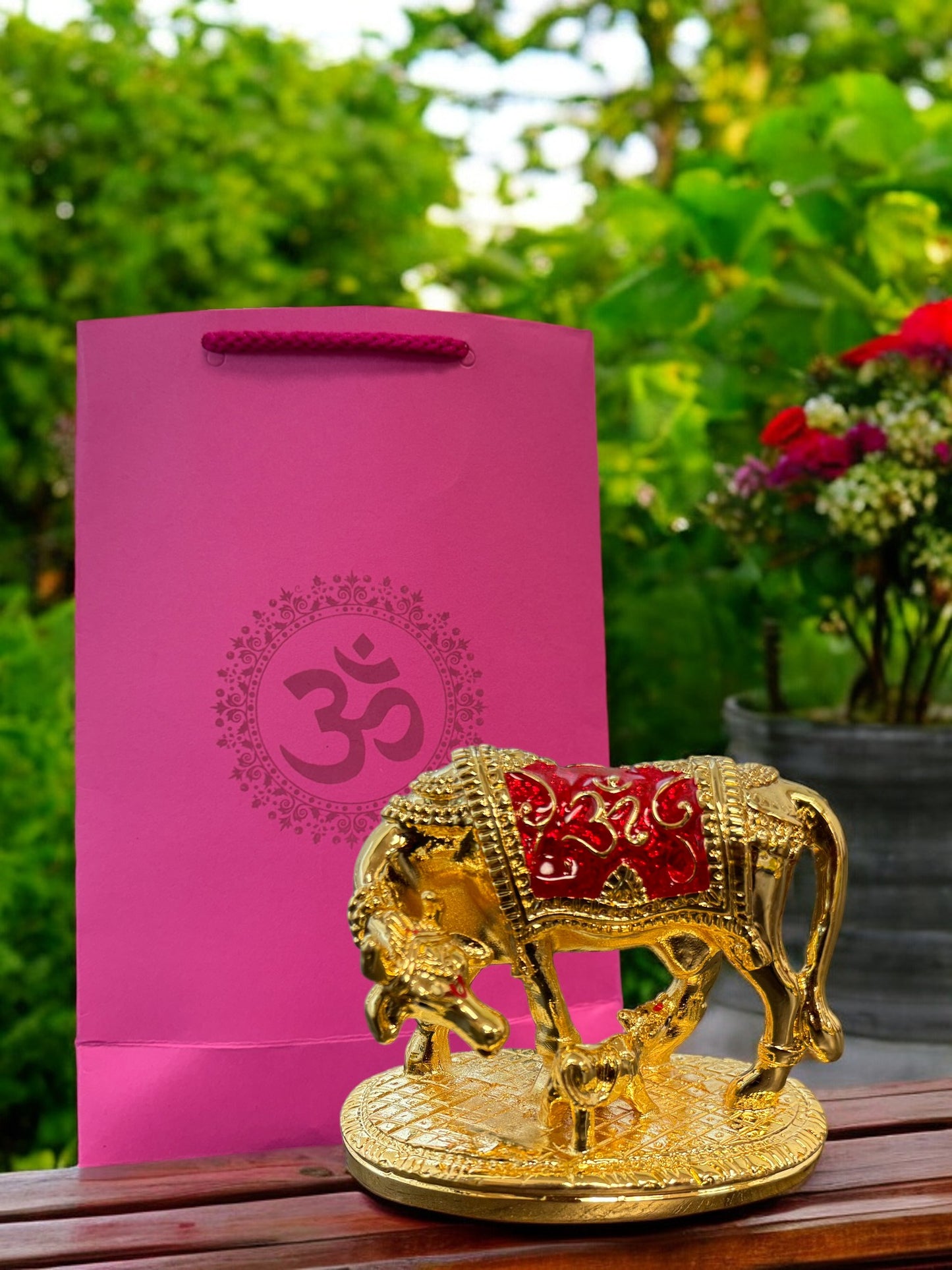 OM Paper Gift Bag, Set of 10