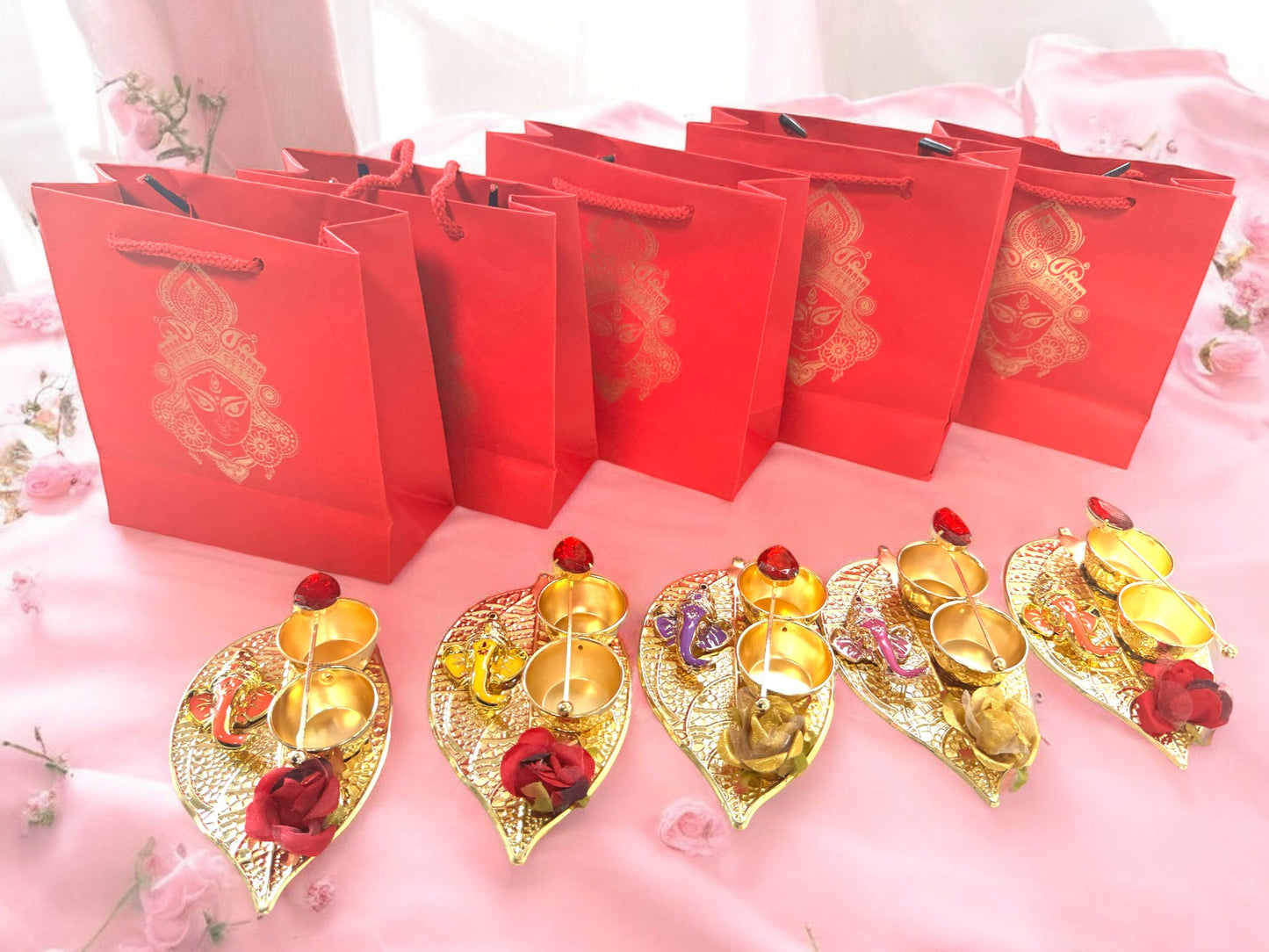 Ready to give Combo includes Beautiful Haldi Kumkum Plate with Durga Gift Bag - Set of 5 for Golu, Karwa Chauth, Navratri, Diwali Party, Indian Festivals