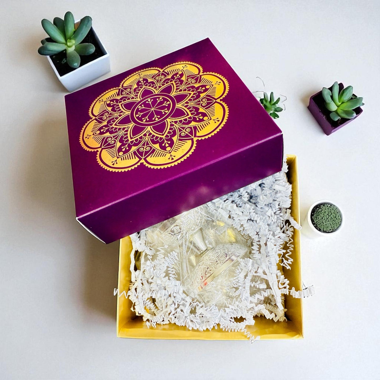 German Silver Nakkashi Work Daily Use Akhand Diya with Plate Combo Set