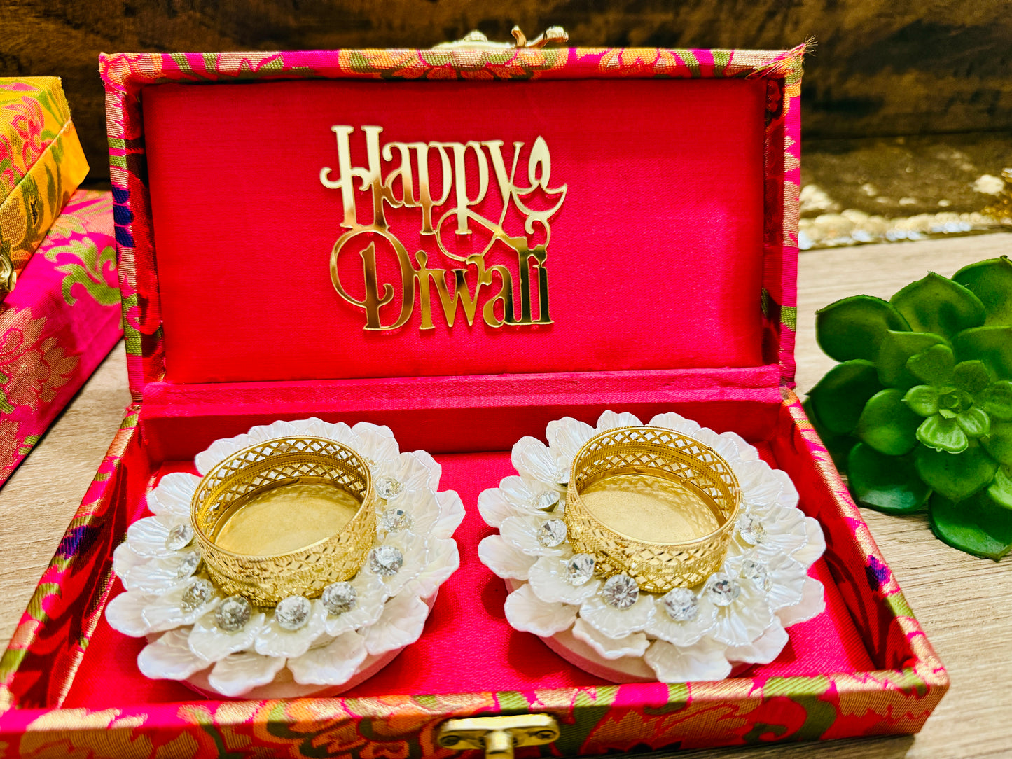 Ready-to-Gift Set- 2 Diyas in Gift Box with Happy Diwali Cutout