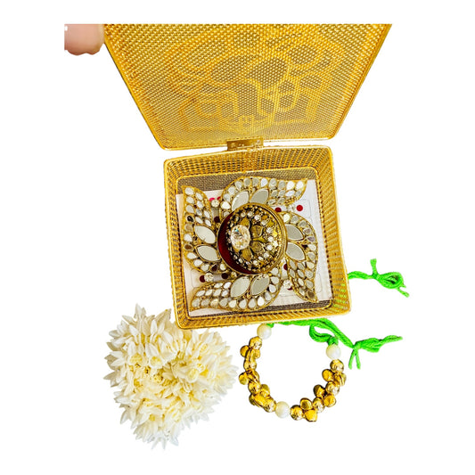 Karwachauth Combo - Designer Trinket Box, Scented Gajra, Ghungroo Bracelet & Bindi in Metal Gift Box