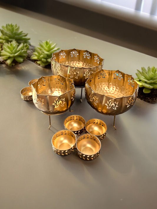 Urli with Stand, Set of 14