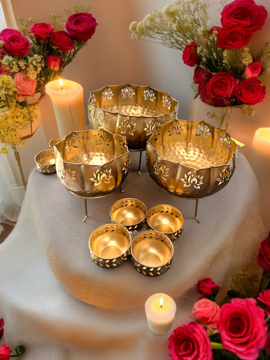 Urli with Stand, Set of 14