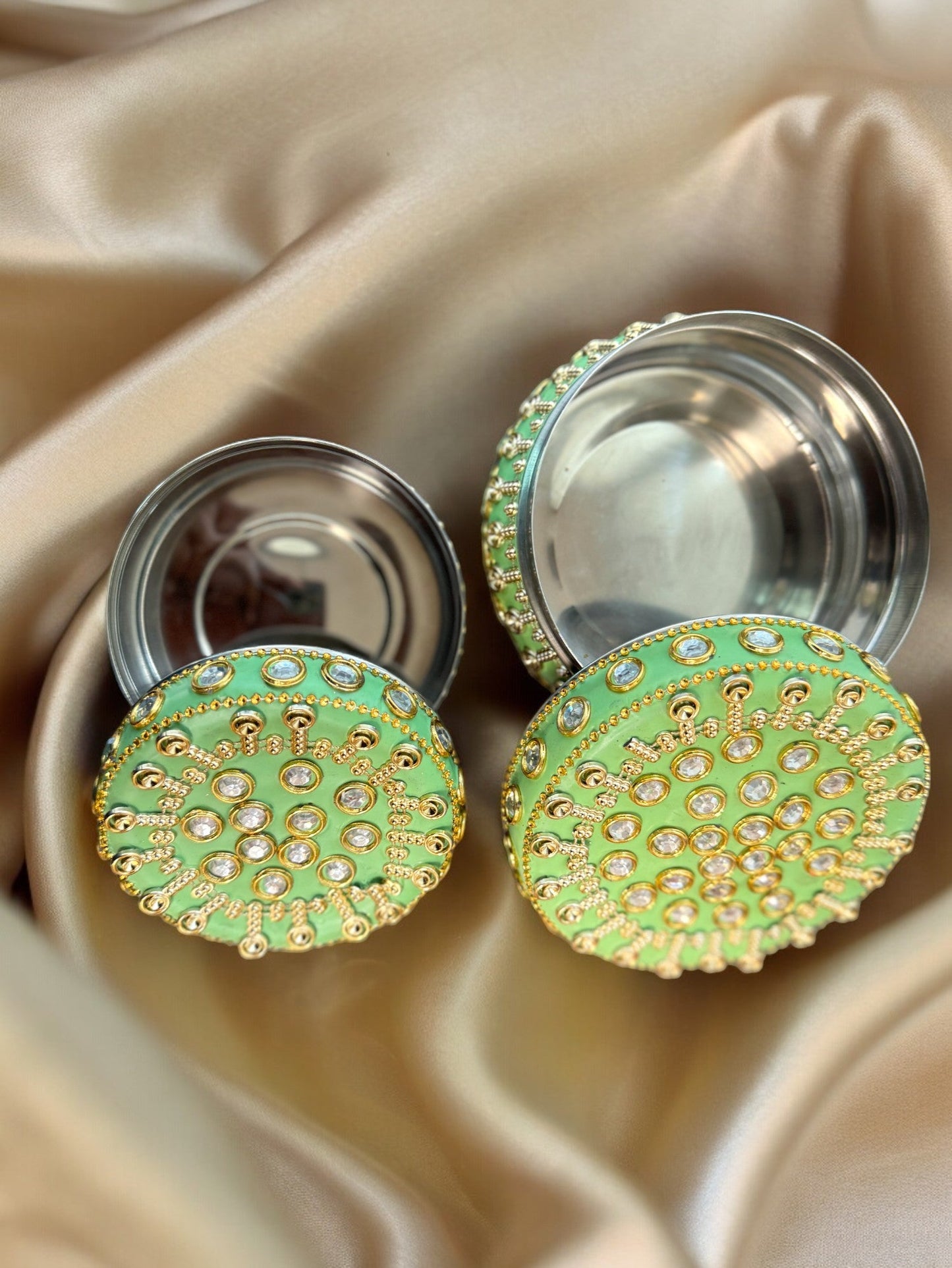 4.8 x 2.5 inches Mataki Shape Box