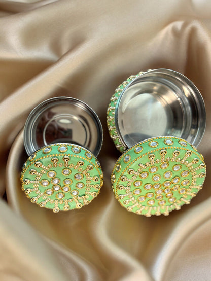 4.8 x 2.5 inches Mataki Shape Box