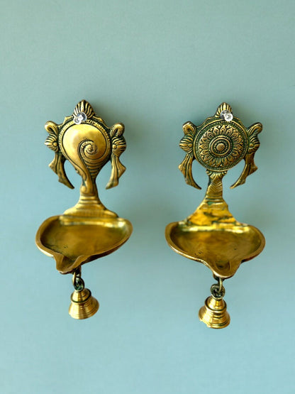 Hanging Shankh & Chakra Diya