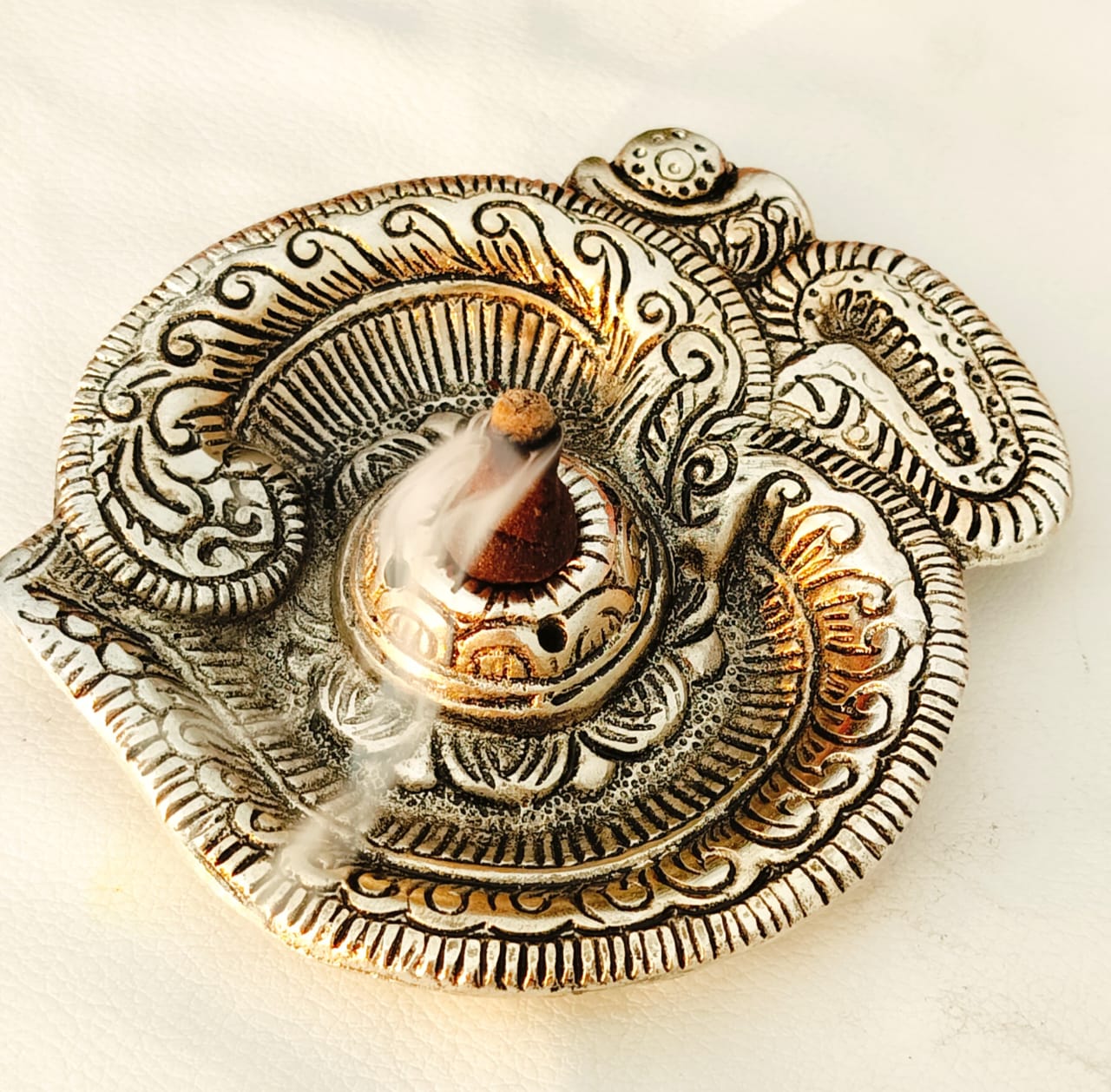 German Silver Om Engraved Agarbatti/ Dhupbatti Stand