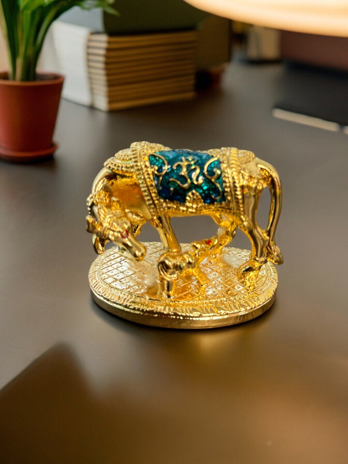 Kamdhenu Idol Figurine for Car Dashboard or Work Desk