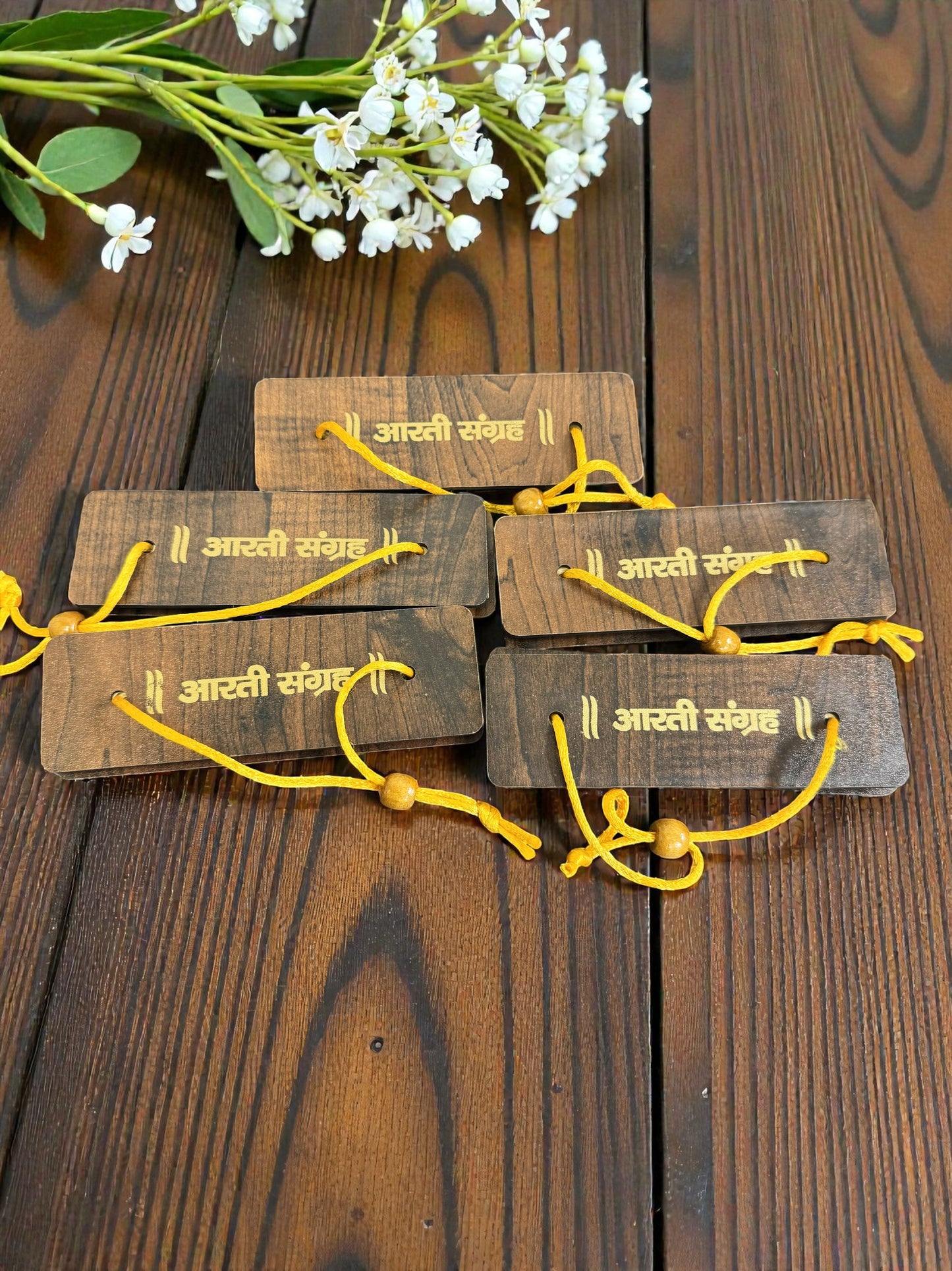 Aarti Sangrah & Hanuman Chalisa Pocket Book With Wooden Top, Handcrafted Wooden Pothi Religious Booklet for Devotional Reading