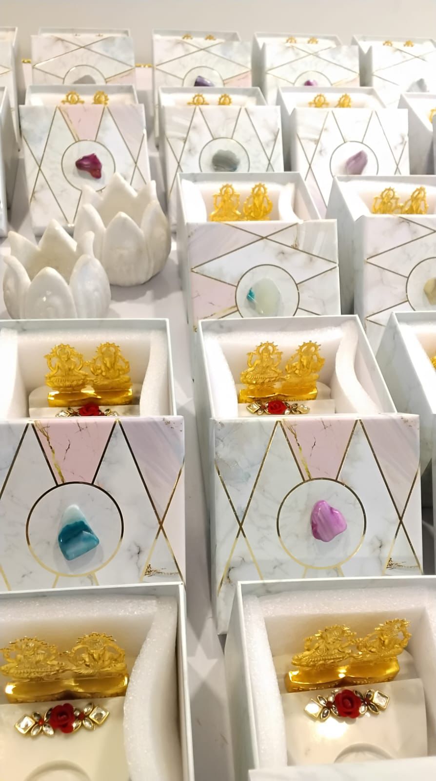 Marble T-Light Holder with Metal Laxmi Ganesh in Luxurious Gift Box
