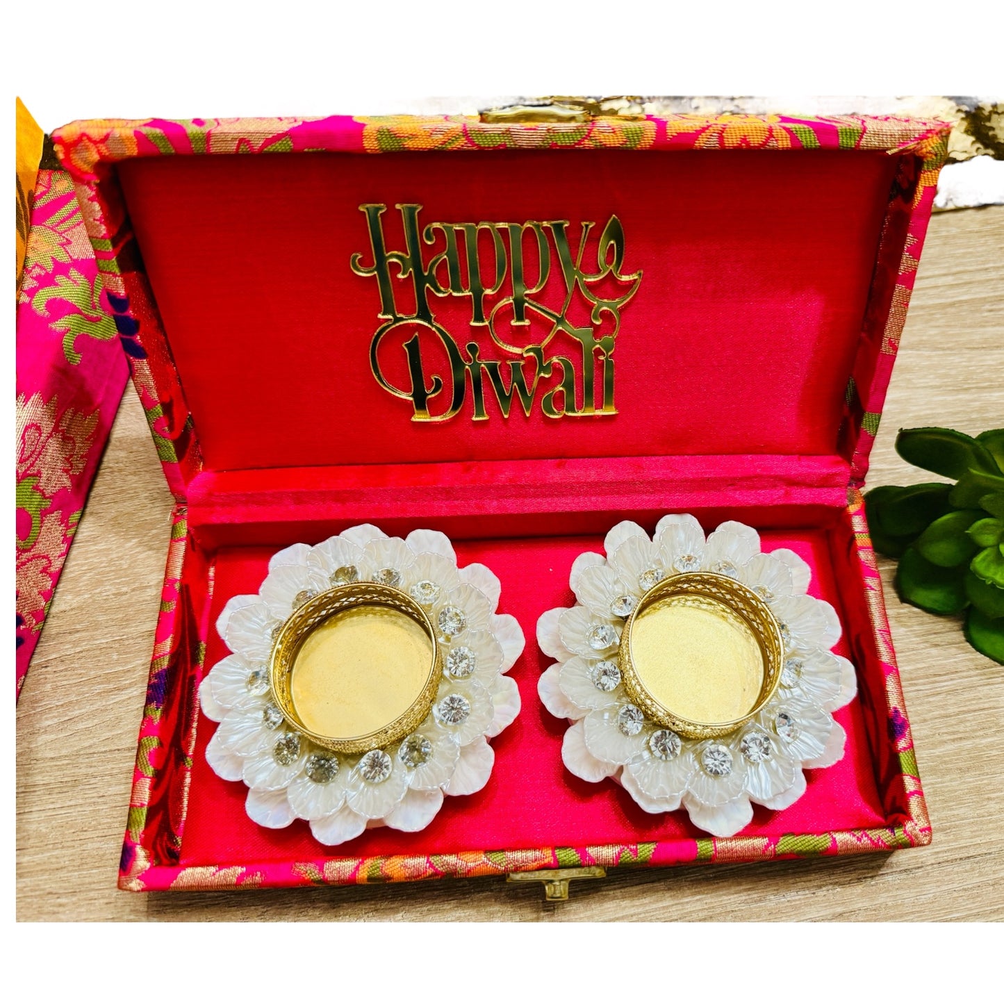 Ready-to-Gift Set- 2 Diyas in Gift Box with Happy Diwali Cutout