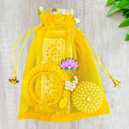 Karwachauth Gift for Mehendi Event